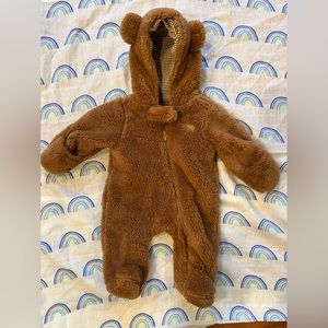 Newborn winter bear suit